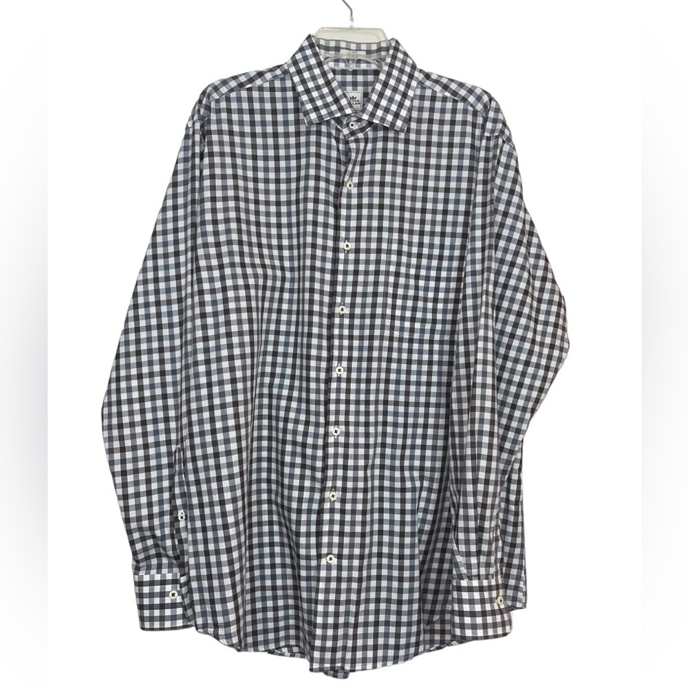 Peter Miller long sleeve checkered button down shirt. Size Large GUC